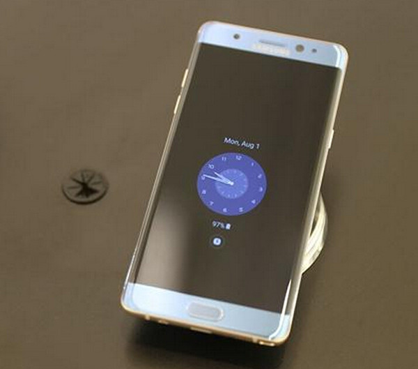 Galaxy Note 7 Double Curved Screen + Iris Recognition